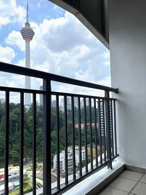 #173 M101 Dang Wangi Klcc View Pool By Livin Apartment Kuala Lumpur 0*,